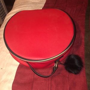 Elizabeth Arden travel/makeup bag